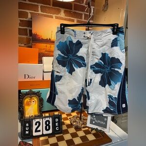 EXC O’Neill Board Shorts Hawaiian Flowers Blue White Trunks Beach Surfer Size 32